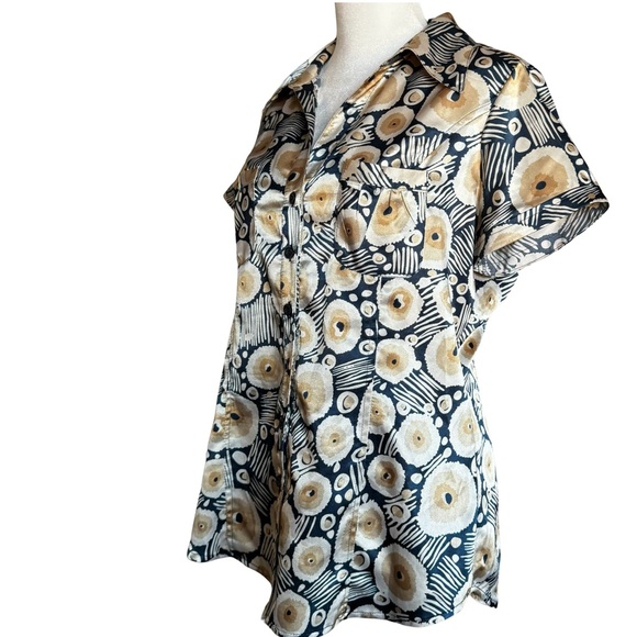BCBG Designer Blouse Sz Med - Picture 5 of 13